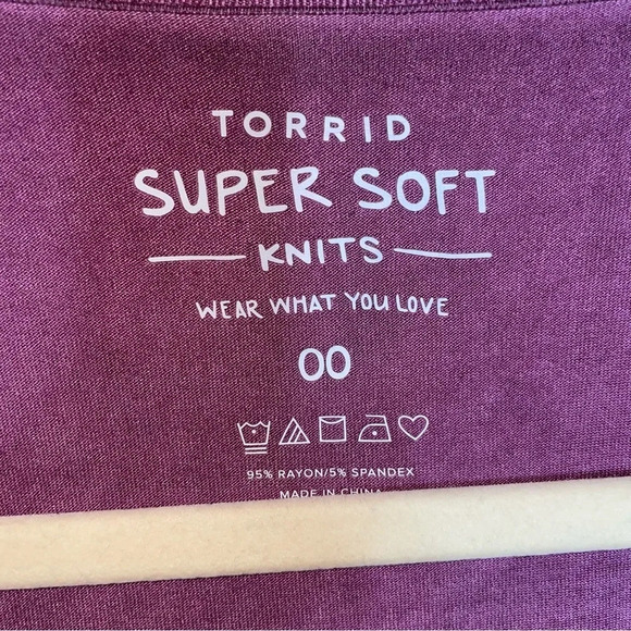 TORRID Super Soft Lace Yoke Sharkbite Hem Long Sleeve Top Blouse Purple 00 M/L - Picture 11 of 13